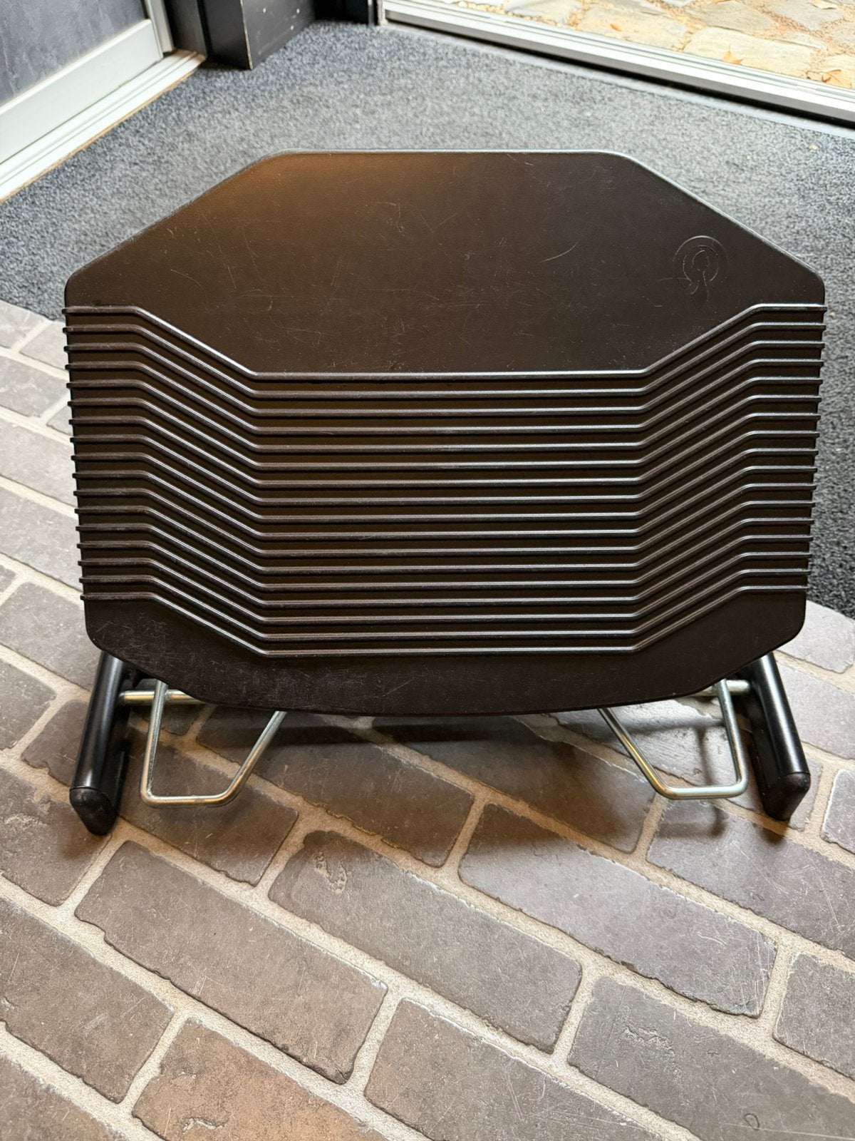 Voetensteun voor bij stoel om ze hoger te zetten(bureau), Ophalen, Zo goed als nieuw, Rechthoekig, Minder dan 50 cm