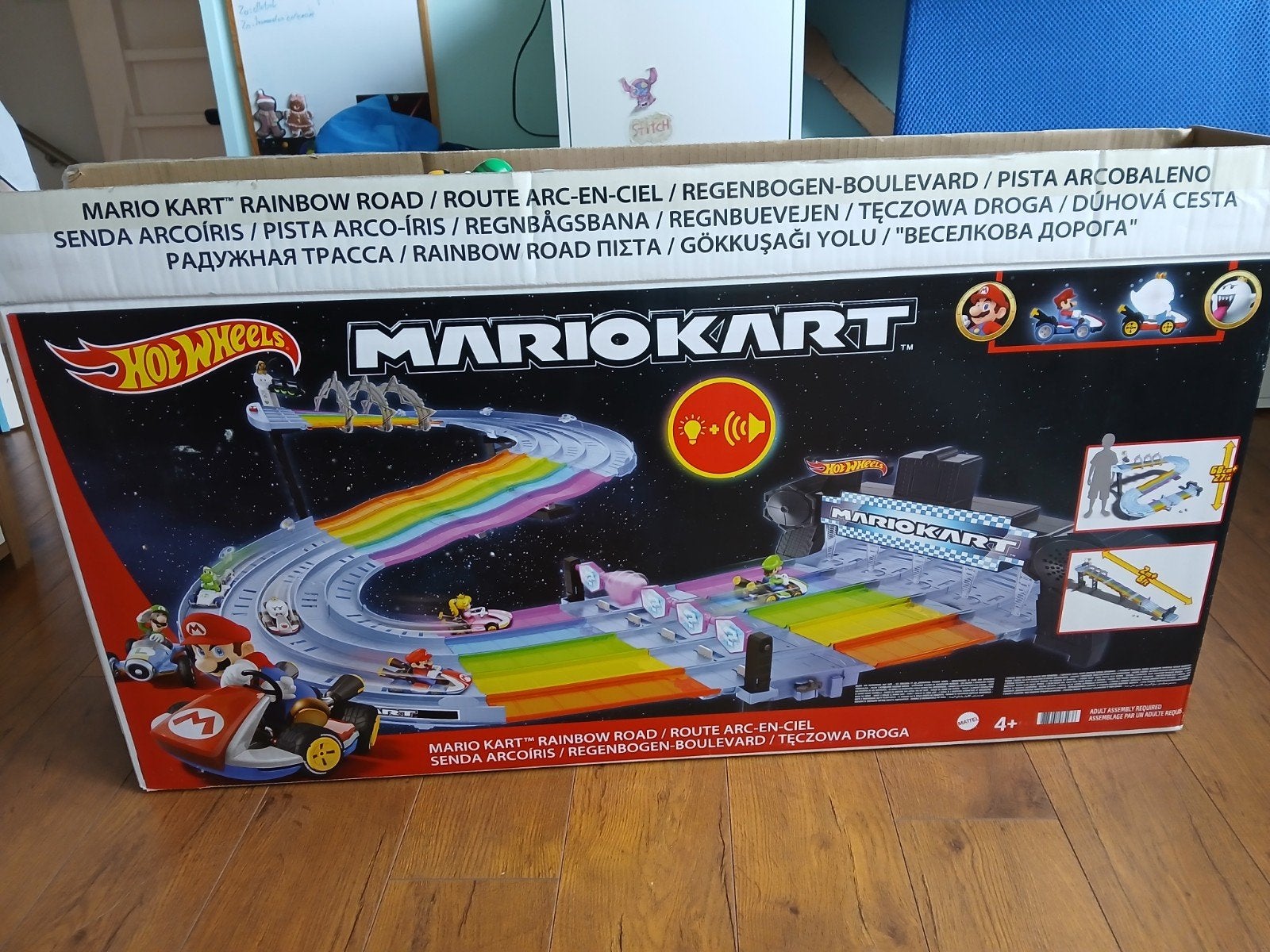 Hot Wheels Mario Kart Rainbow Road Racebaan met 6 auto's, Ophalen, Zo goed als nieuw, Hot Wheels