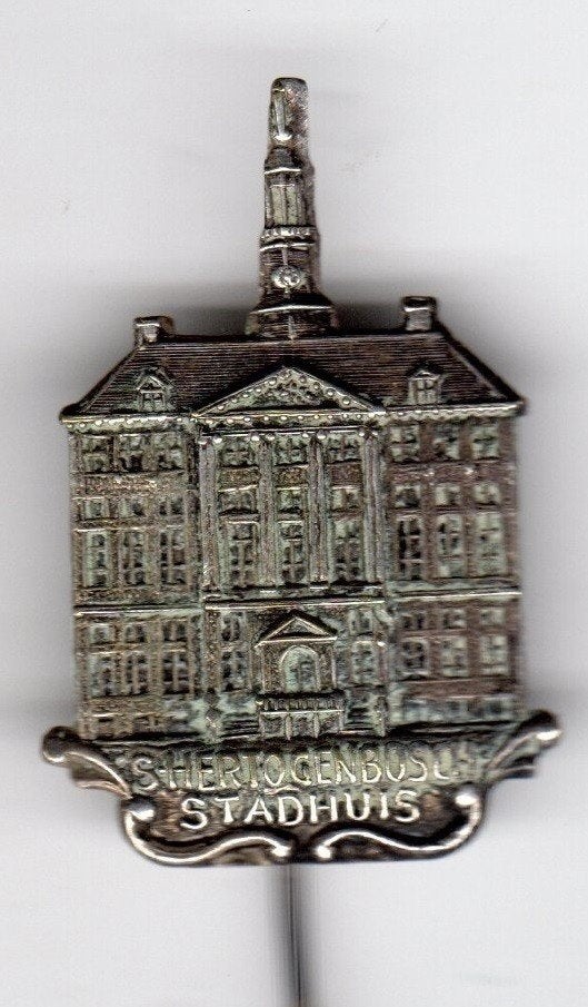 Speldje STADHUIS DEN BOSCH 's-HERTOGENBOSCH (A1), Verzamelen, Speldjes, Pins en Buttons, Ophalen of Verzenden, Gebruikt, Overige onderwerpen