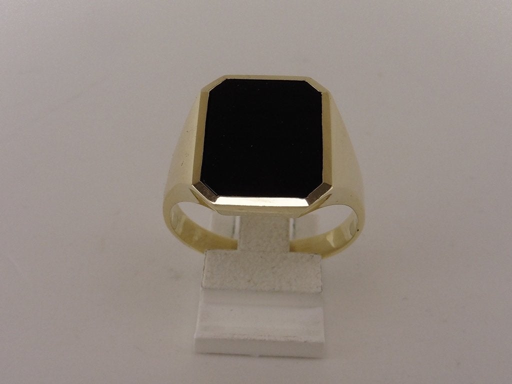Gouden herenring met onix                                G49, Gebruikt, 20 of groter, ., Zwart