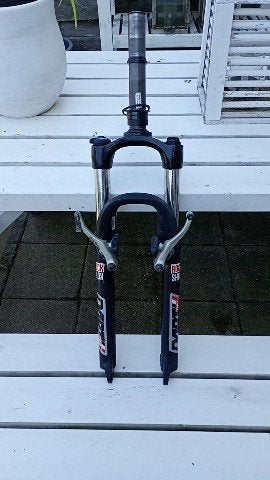 In zeer nette en goede staat Rock shox dart two 2 voorvork, Ophalen of Verzenden, Voorvork
