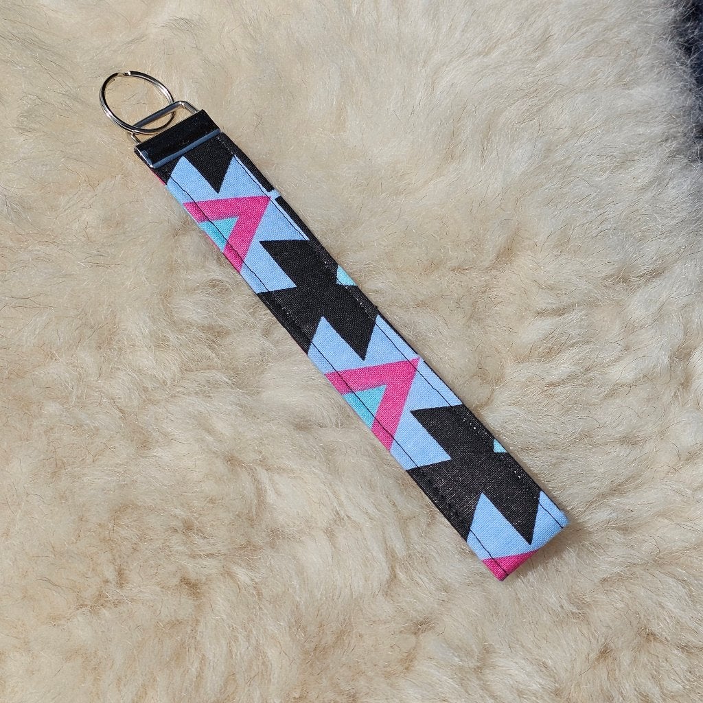 Keyfob sleutelhanger polssleutelhanger aztec zigzag roze bla, Verzamelen, Ophalen of Verzenden, Nieuw