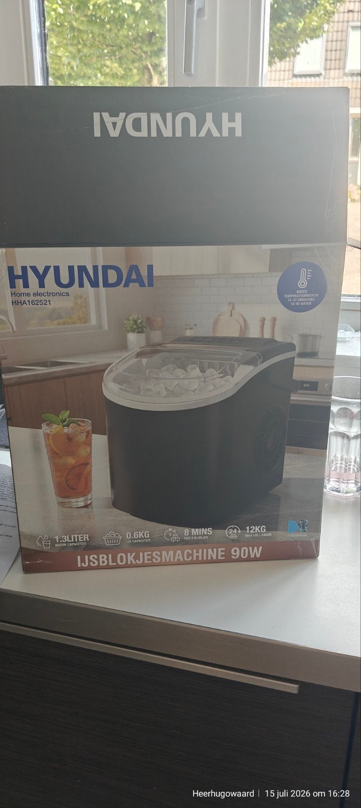 Hyundai IJsblokjesmachine - Slechts 1x gebruikt, Ophalen, Zo goed als nieuw
