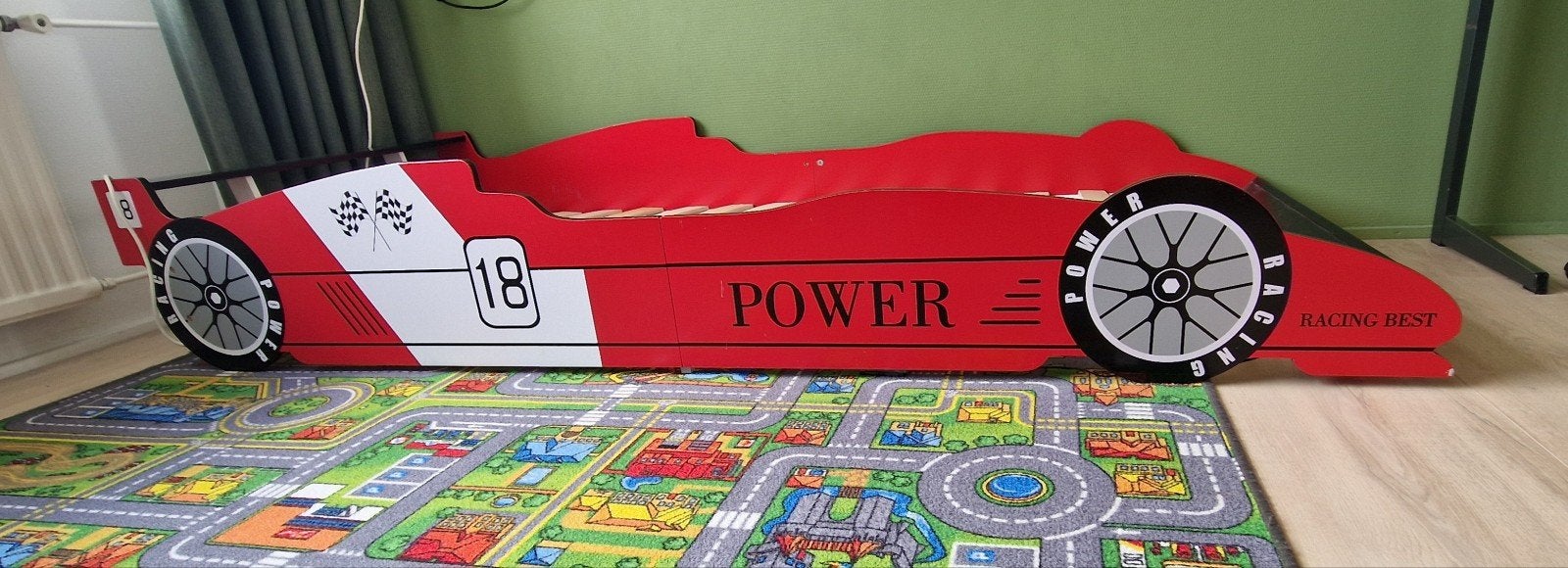 Kinderbed raceauto met LED verlichting - Zo goed als nieuw, Kinderen en Baby's, Ophalen, 85 tot 100 cm, Zo goed als nieuw, Lattenbodem