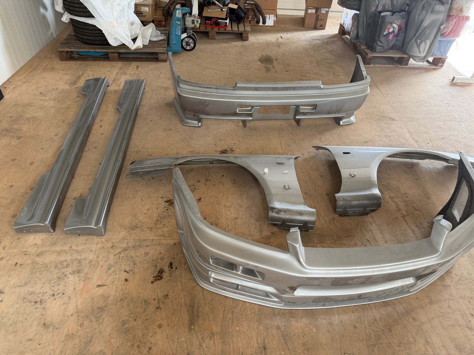 Nissan Skyline R34 Bodykit - Complete Set, Gebruikt, Voor, Ophalen of Verzenden, Bumper