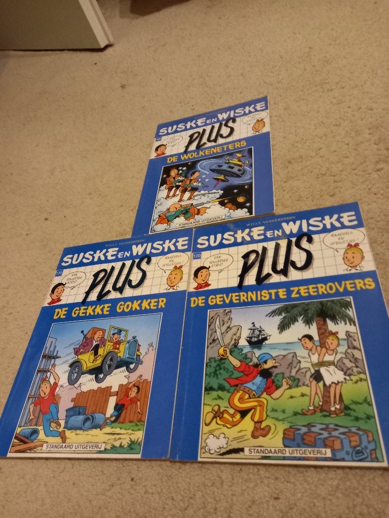 Suske en Wiske Plus, Serie Blauw, Gelezen, Ophalen of Verzenden, Studio Vandersteen, Meerdere stripboeken