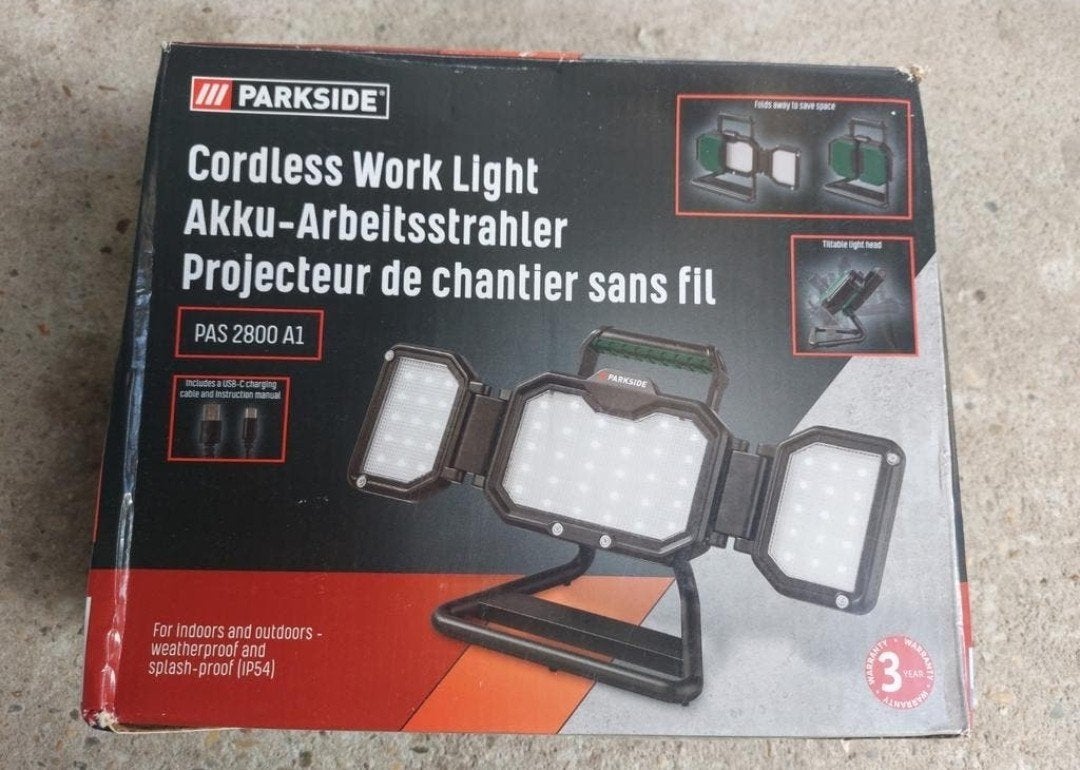 Parkside Accu-Werklamp PAS 2800 A1 - Draadloos en Weerbesten, Ophalen, Minder dan 50 watt, Lamp met armatuur, Nieuw