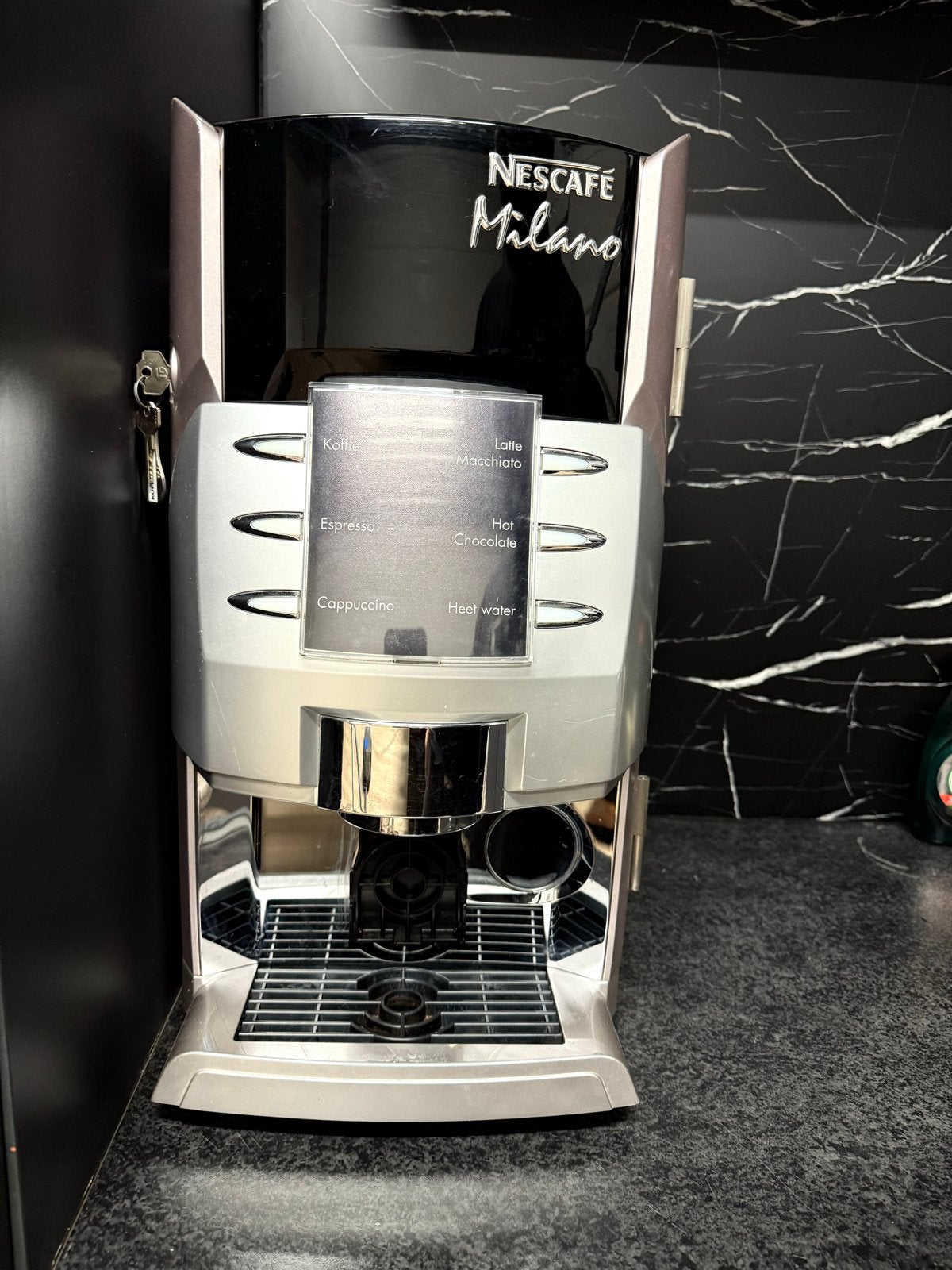 Nescafe Milano Alegria Koffiemachine - koffie Apparaat, Witgoed en Apparatuur, Koffiezetapparaten, Afneembaar waterreservoir, Gebruikt