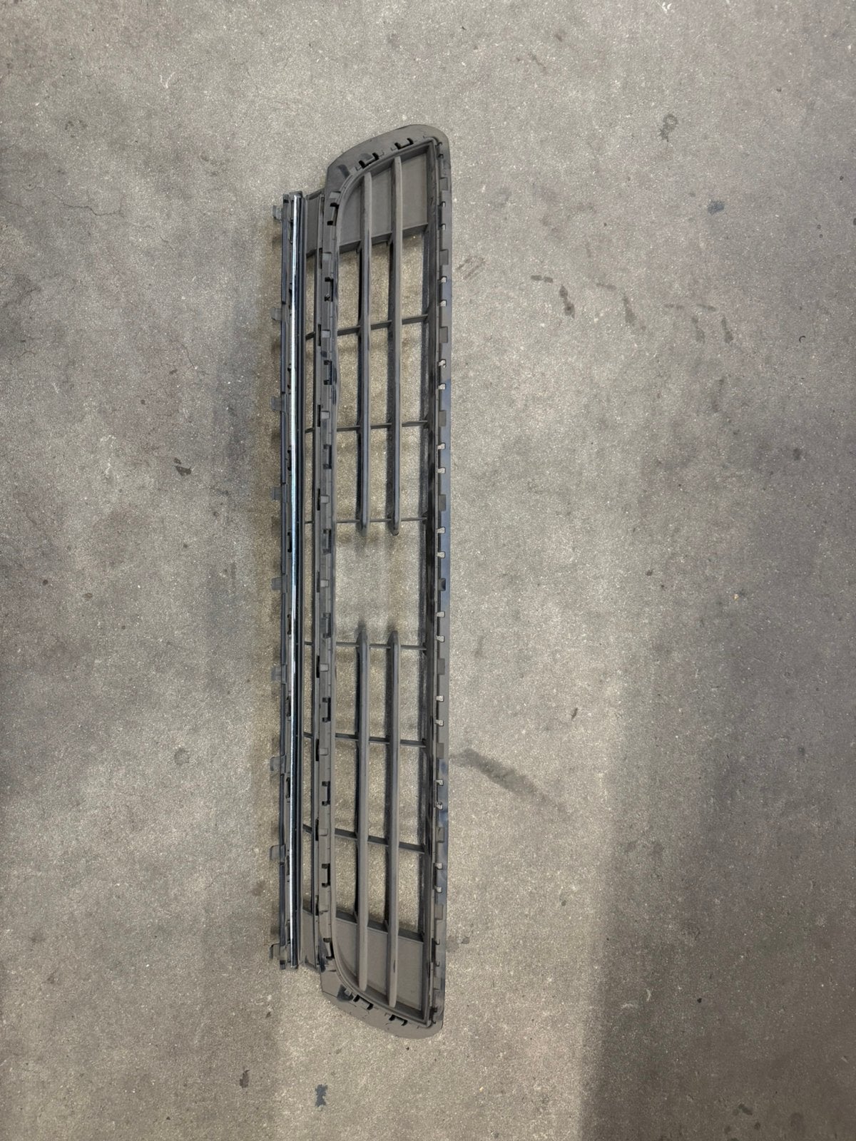 Bumperrooster, grill, VW Golf 7 VII, artikelnr 5G0853677E, Ophalen of Verzenden, Gebruikt, Volkswagen