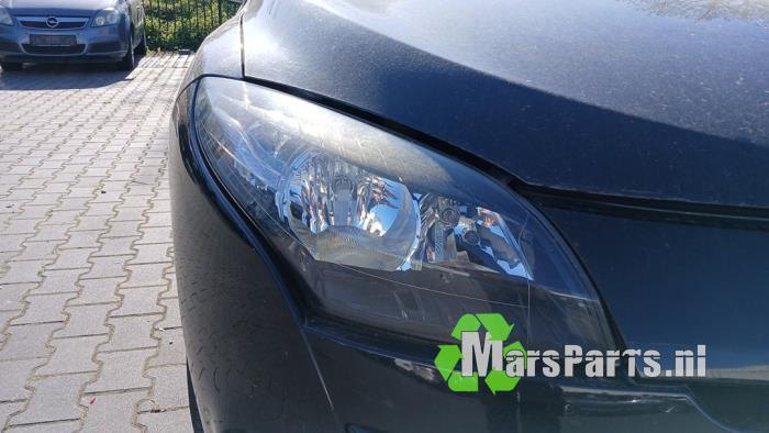 Koplamp rechts van een Renault Megane, Gebruikt, -, Renault, -