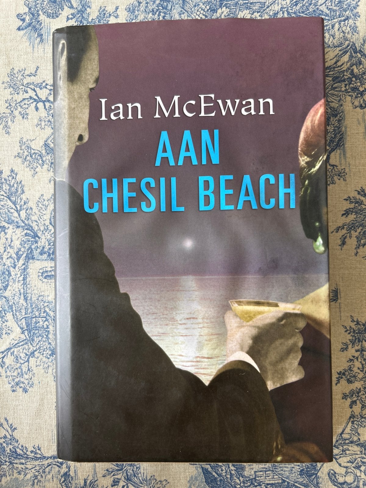 Aan Chesil Beach - Ian McEwan (Gebonden editie), Ophalen of Verzenden, Zo goed als nieuw, Nederland