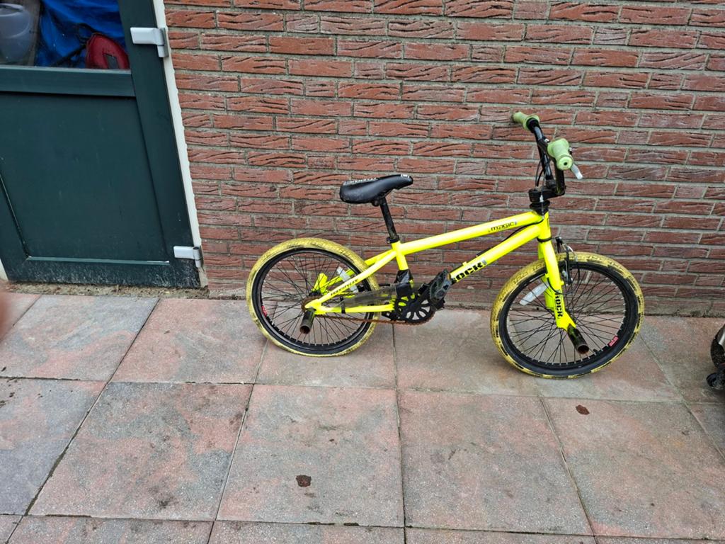 BMX fiets - achterband lek, Gebruikt, Staal, Velgrem, Ophalen of Verzenden