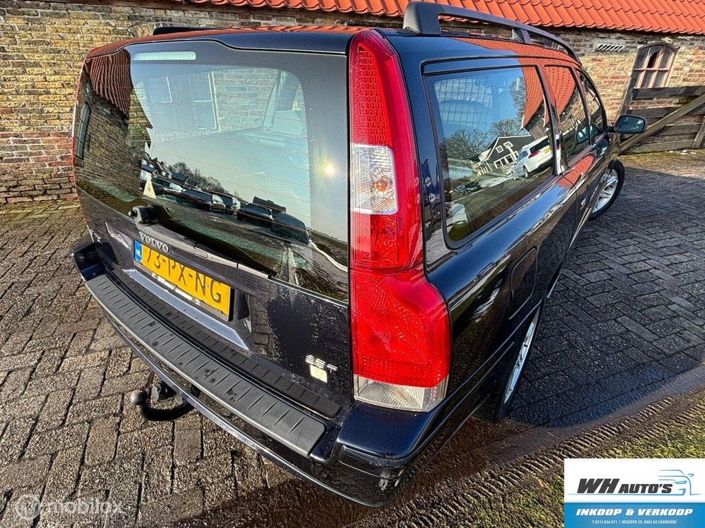 Volvo V70 2.5T Momentum, Auto's, 1525 kg, Blauw, 2521 cc, 209 pk