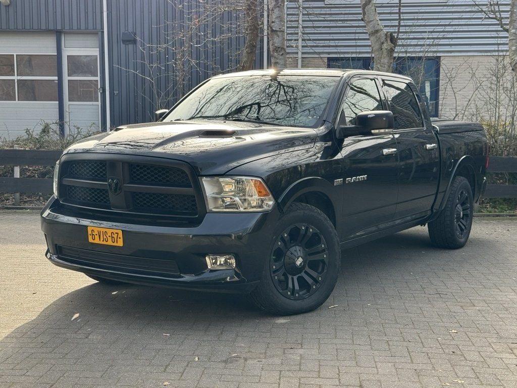 Dodge Ram 1500 4X4 SPORT 5.7 V8 LPG LAGE BIJTELLING, Auto's, Dodge, Automaat, Euro 5, Gebruikt, 5654 cc