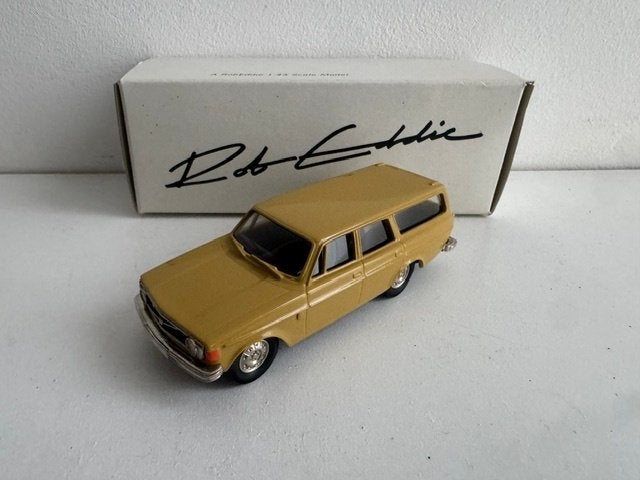1:43 Volvo 145 Estate Robeddie Geel M/B, Hobby en Vrije tijd, Ophalen of Verzenden, Zo goed als nieuw, Auto, Overige merken