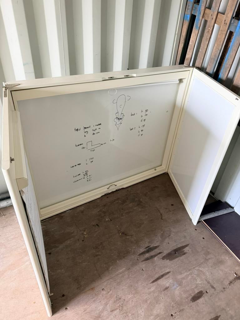 Schoolbord met whitboard en papier, Ophalen of Verzenden, Zo goed als nieuw, 110 cm of meer, Minder dan 65 cm