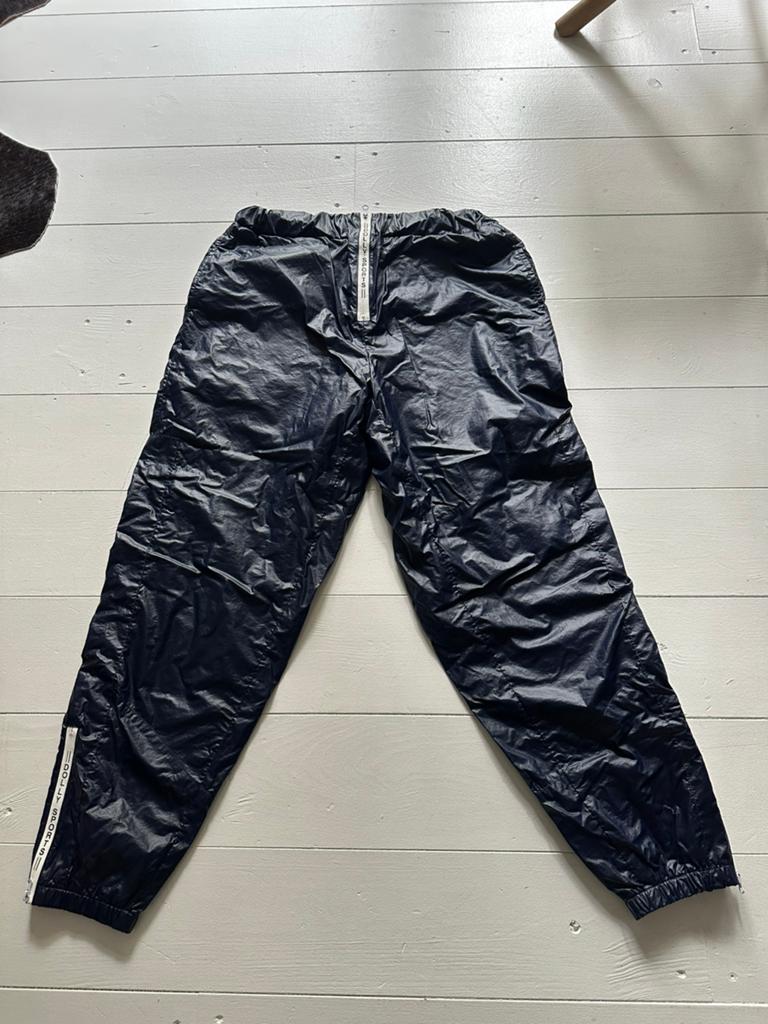 Dolly Sports track pants glimmende stof met ritsen, Kleding | Dames, Maat 38/40 (M), Blauw, Ophalen of Verzenden, Zo goed als nieuw