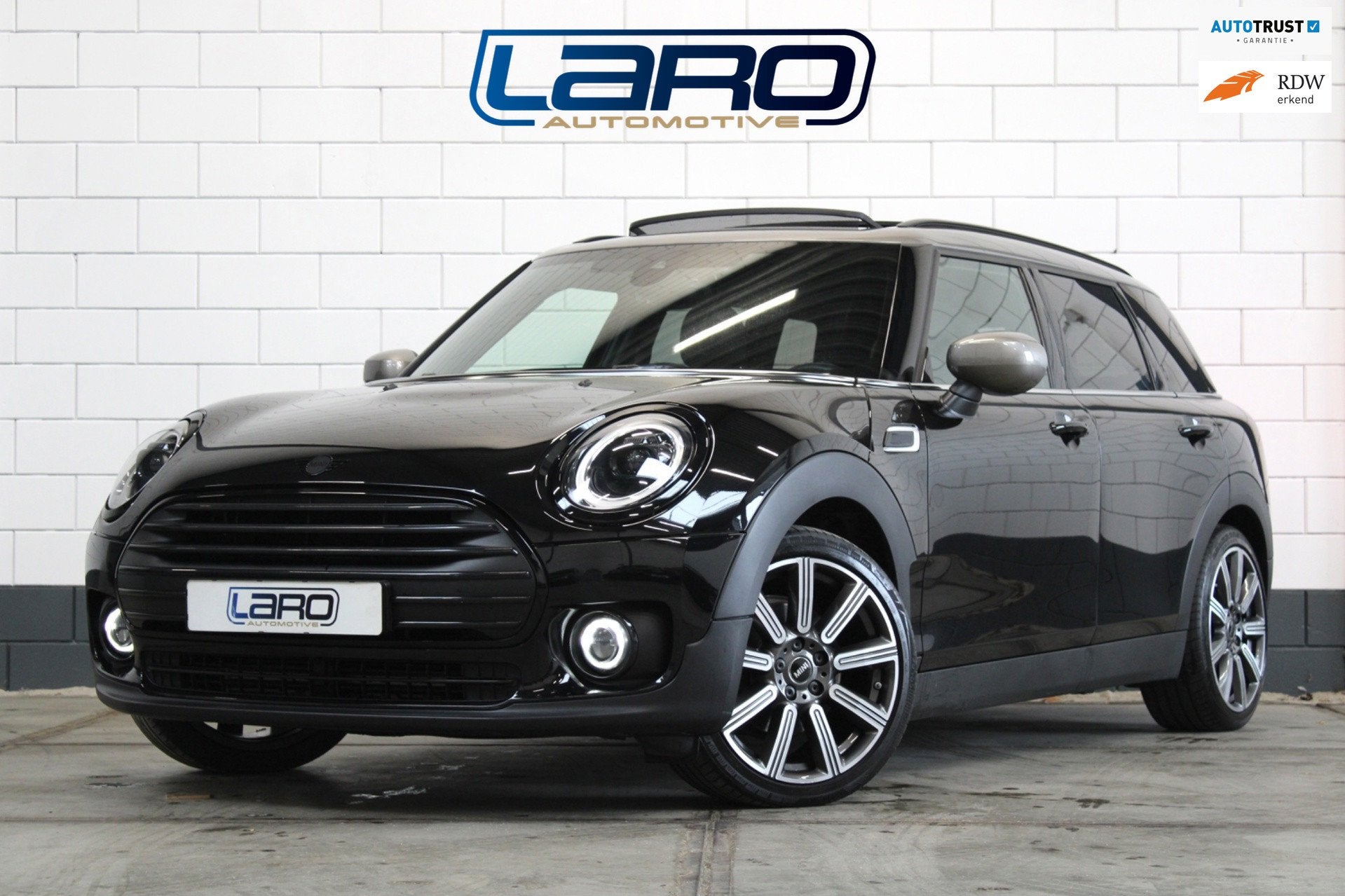 Mini Mini Clubman 1.5 Cooper MINI Yours 136 pk | Pano Leer C, Auto's, Mini, 136 pk, Gebruikt, 715 kg, Zwart