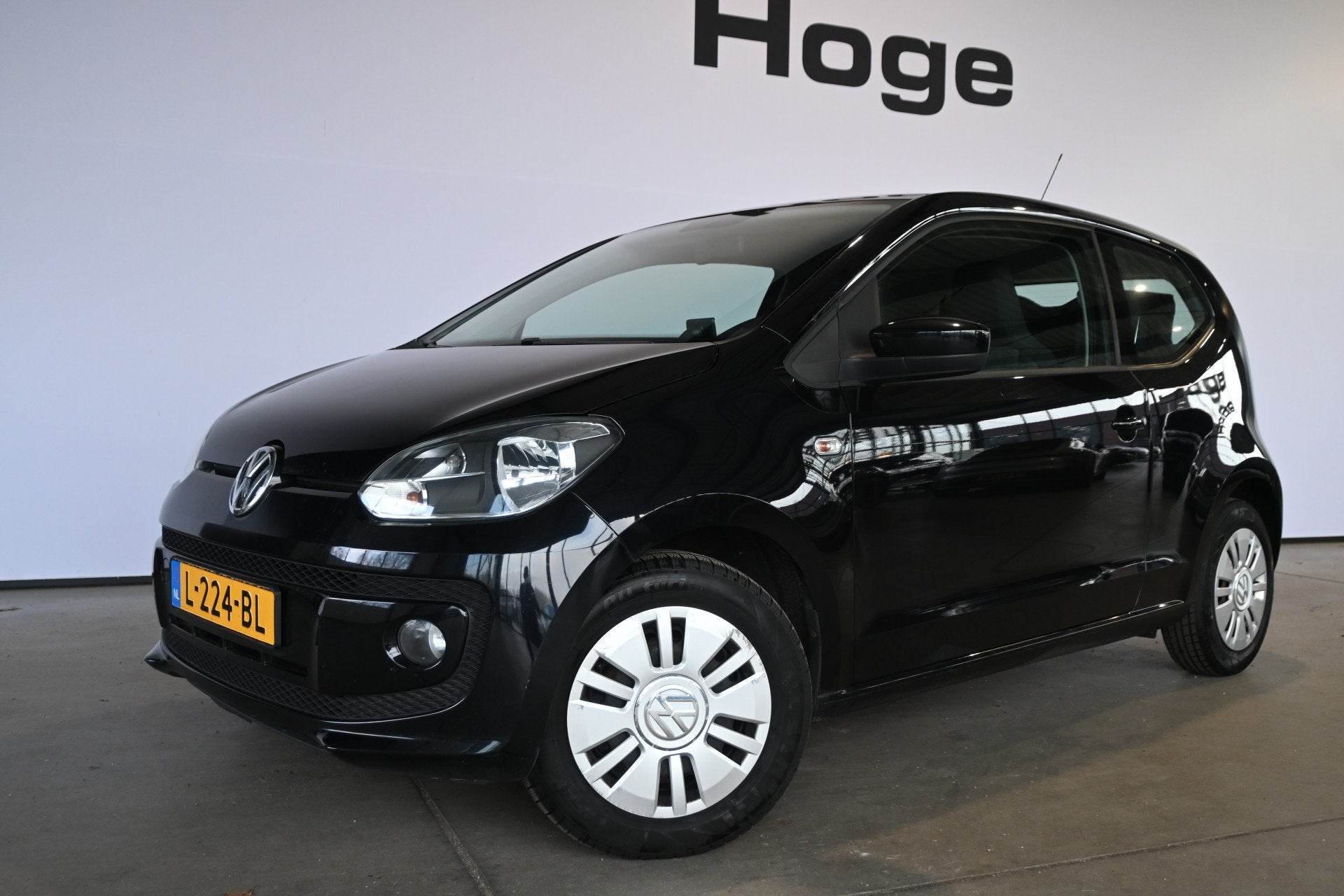 Volkswagen up! 1.0 move up! Airco Stoelverwarming Goed Onder, Auto's, Voorwielaandrijving, Euro 5, Stof, Gebruikt