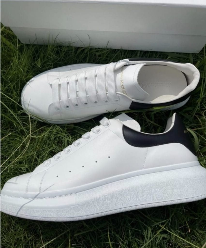 Alexander Mcqueen sneakers (direct op te halen), Kleding | Heren, Schoenen, Ophalen of Verzenden, Nieuw, Wit