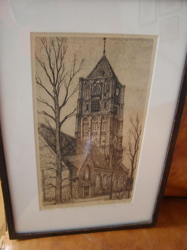 gravure Tiel Ned. Herv.Kerk ingelijst. Marius Janssen gesign, Stadsgezicht, 23 cm, Ophalen of Verzenden, Gravure