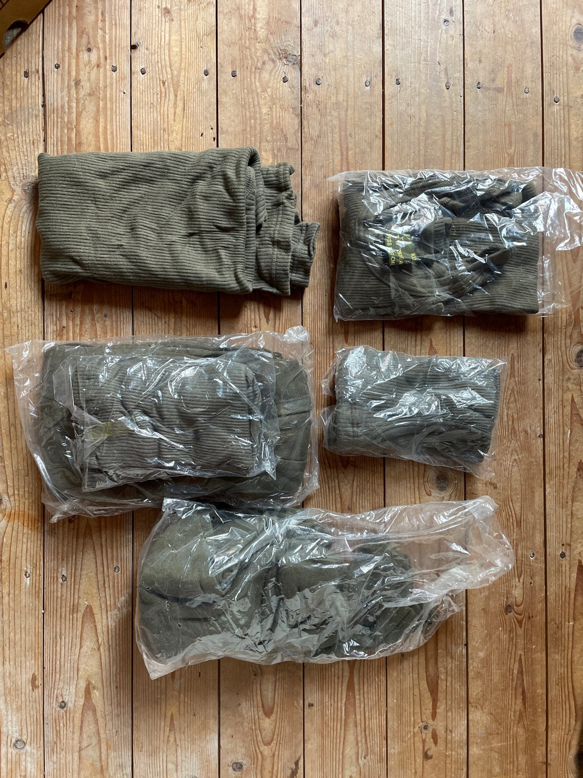 Militair kledingpakket en uitrusting - Landmacht, Ophalen of Verzenden, Landmacht, Overige gebieden, Kleding of Schoenen