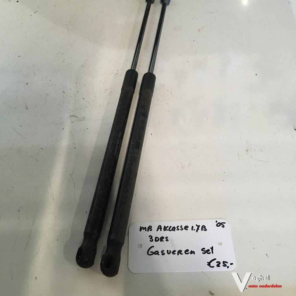 Mercedes  A klasse 1.7 B 3drs 2005  Gasveren set achterklep