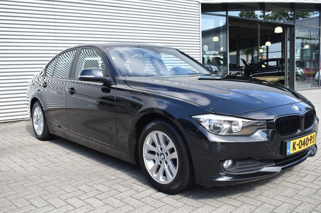 Bmw 3-SERIE 316I HIGH EXECUTIVE  / AUTOMAAT / APK 3-2027 / M, Automaat, 4 cilinders, Zwart, 3-Serie