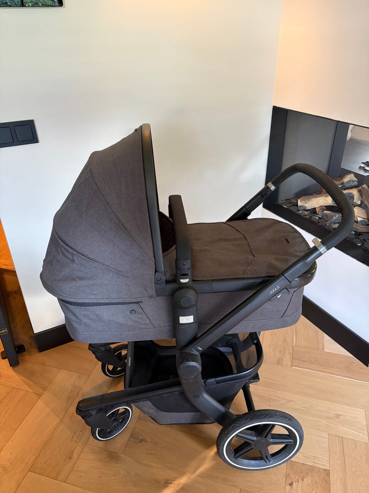 Joolz Day + kinderwagen antraciet - In goede staat, Kinderen en Baby's, Zo goed als nieuw, Combiwagen, Met autostoeltje, Ophalen