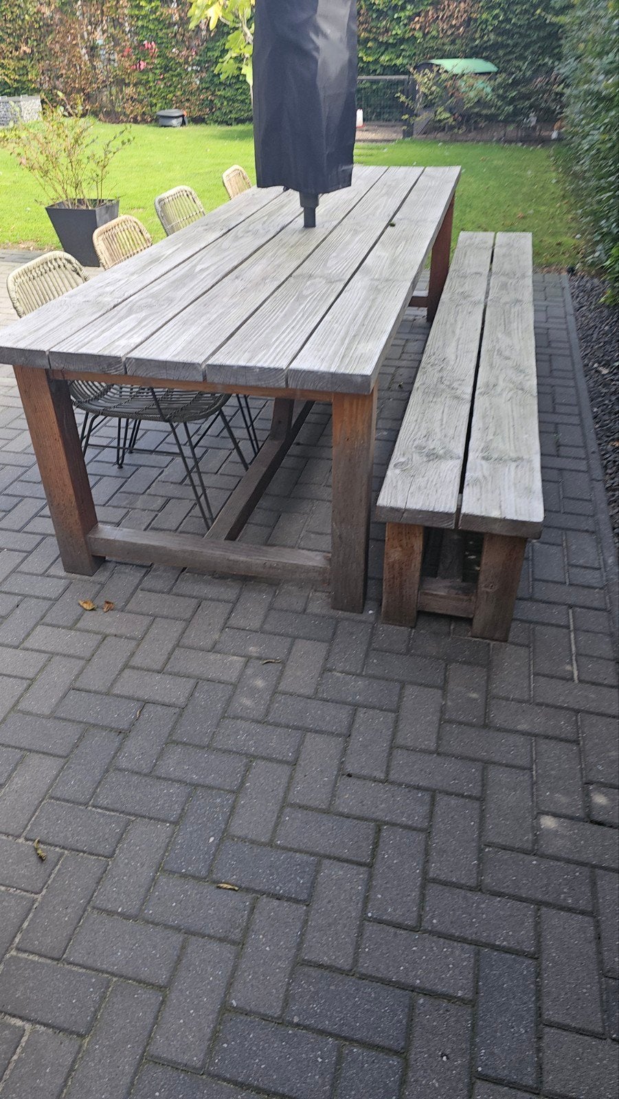 Robuuste houten tuintafel met bank, Tuin en Terras, Ophalen, Gebruikt, Rechthoekig, Hout