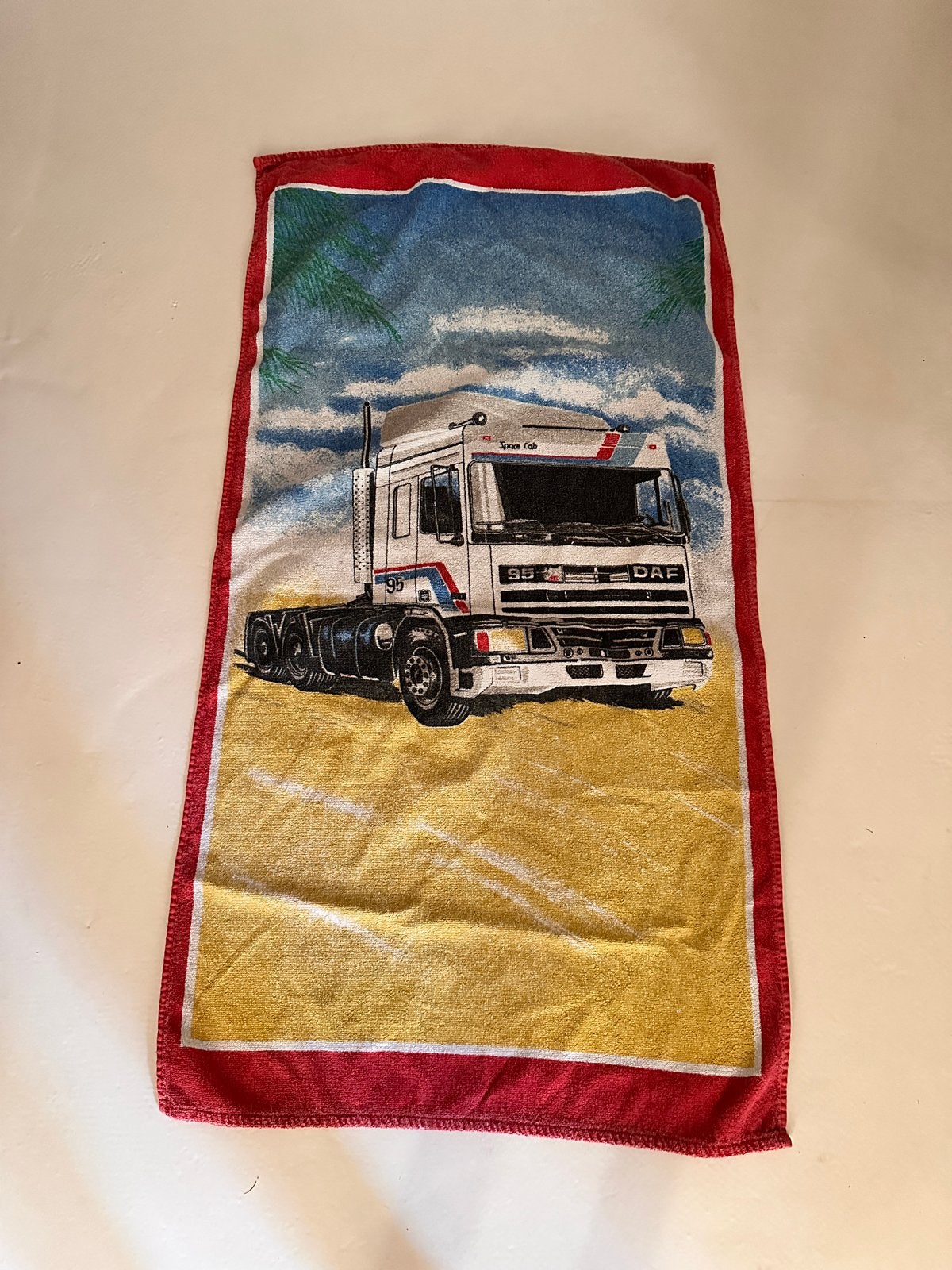 Vintage DAF 95 Space Cab Strandlaken / Handdoek, Ophalen of Verzenden, Gebruikt, Auto's