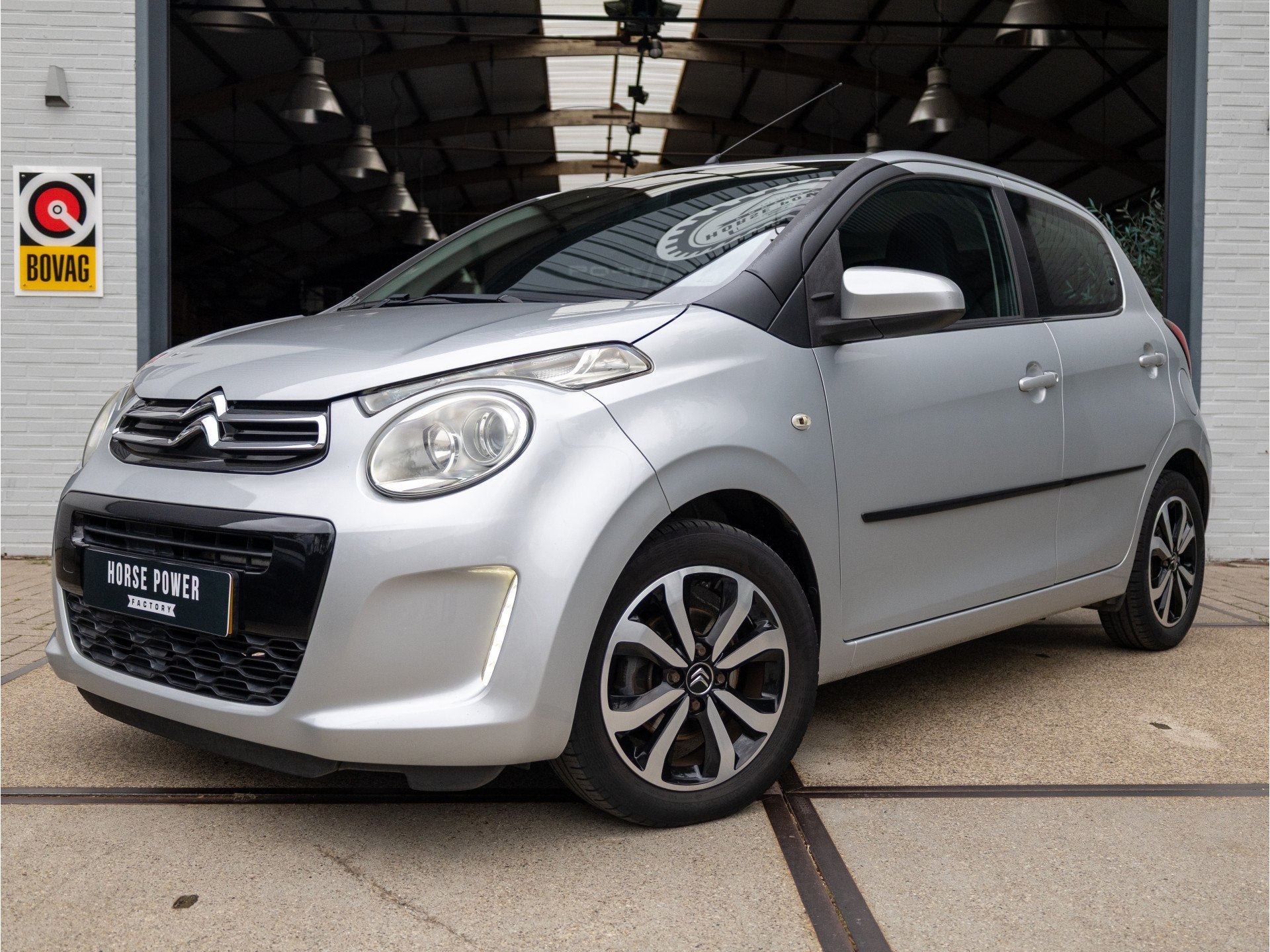 Citroën C1 1.0 e-VTi Shine *Achteruitrijcamera | Cruise Con, Auto's, Citroën, Voorwielaandrijving, Euro 5, Stof, Gebruikt