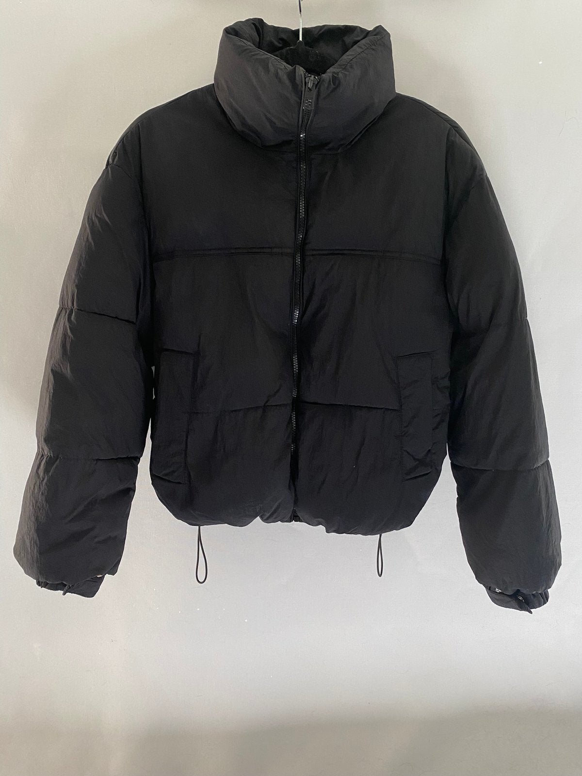 Bershka zwarte cropped pufferjas | XS / 34, Ophalen of Verzenden, Zo goed als nieuw, Maat 34 (XS) of kleiner, Zwart