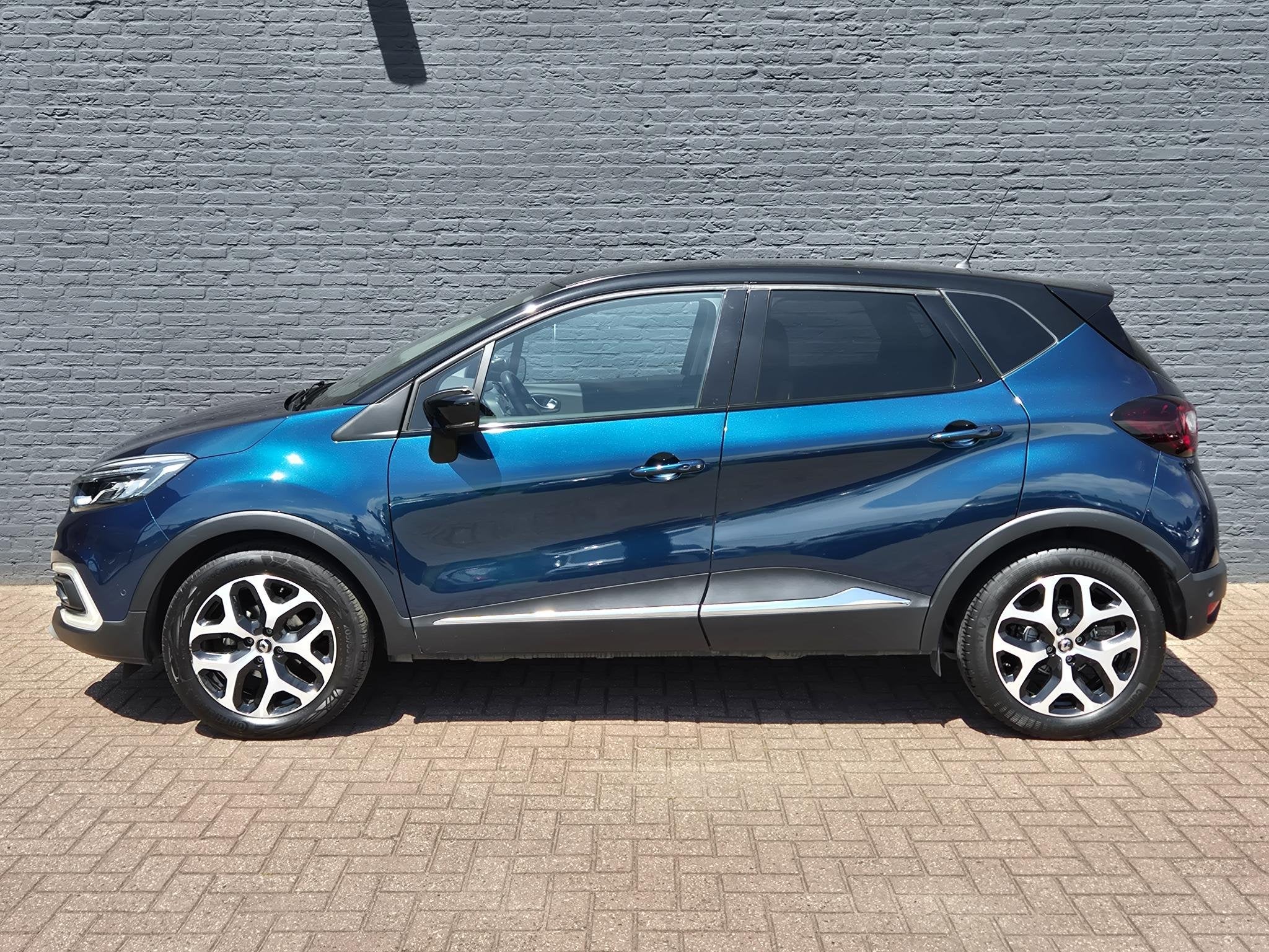 Renault Captur 0.9 TCe Intens | Cruise Control | Navigatie |, Voorwielaandrijving, 898 cc, Stof, Gebruikt