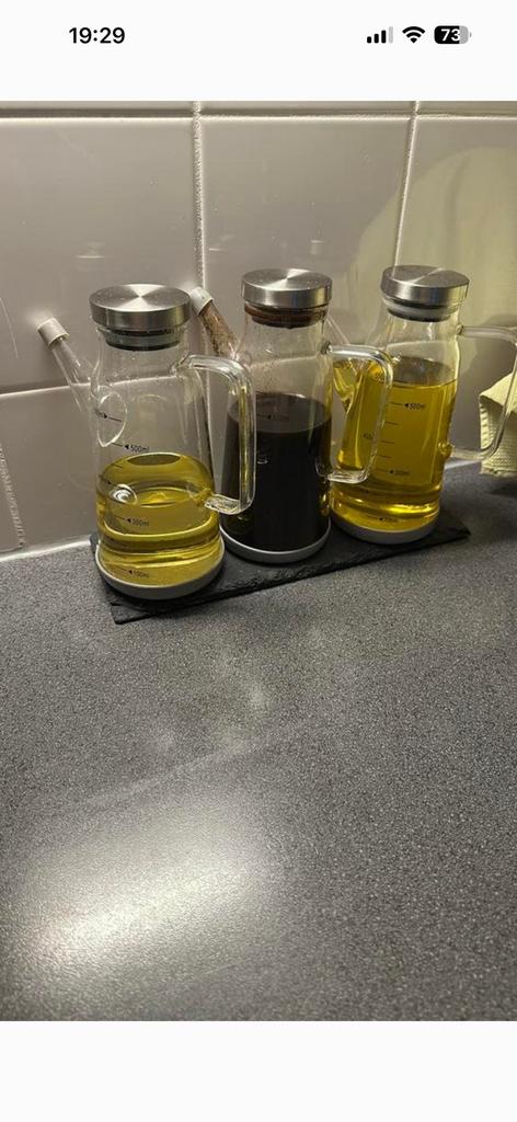Olie & azijn flessen 3 stuks 0,5 liter van glas Perroti merk, Ophalen of Verzenden, Zo goed als nieuw