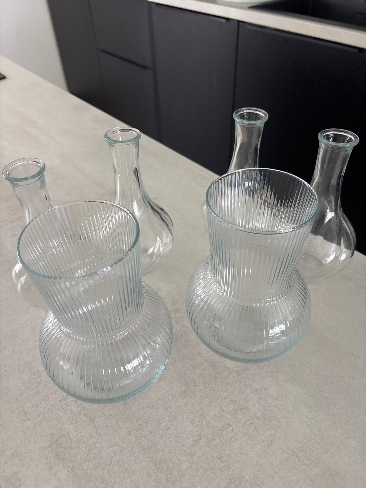 Ikea Vazen - 4 kleinere en 2 grote - Zo goed als nieuw, Ophalen, Met patroon/structuur, Transparant, Glas