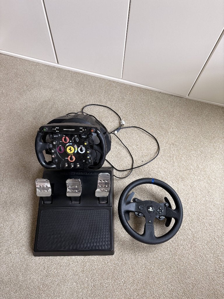 Thrustmaster T300 RS Complete Simrace Set + Ferrari F1 Wheel, Ophalen, 1 speler, Racen en Vliegen, Zo goed als nieuw