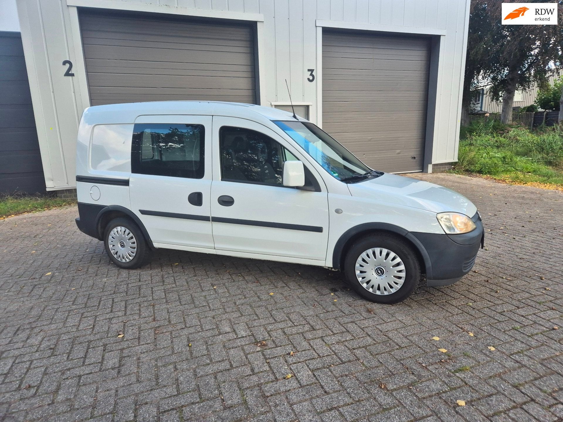 Opel COMBO 1.4-16V AIRCO 2X SCHUIFDEUR 130000KM 30EURO P/M B, Voorwielaandrijving, Gebruikt, 4 cilinders, Wit