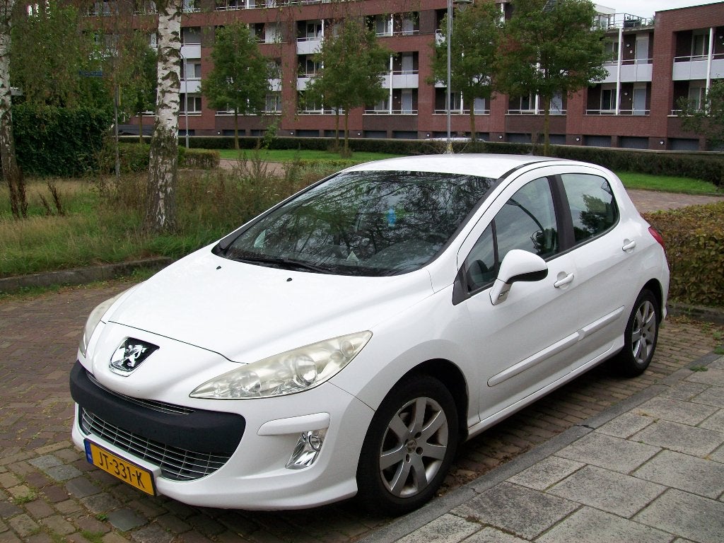 Peugeot 308 1.6 Hdif 16V 80KW 5-DRS 2009 Wit, Stof, 4 cilinders, Wit, 140 €/maand