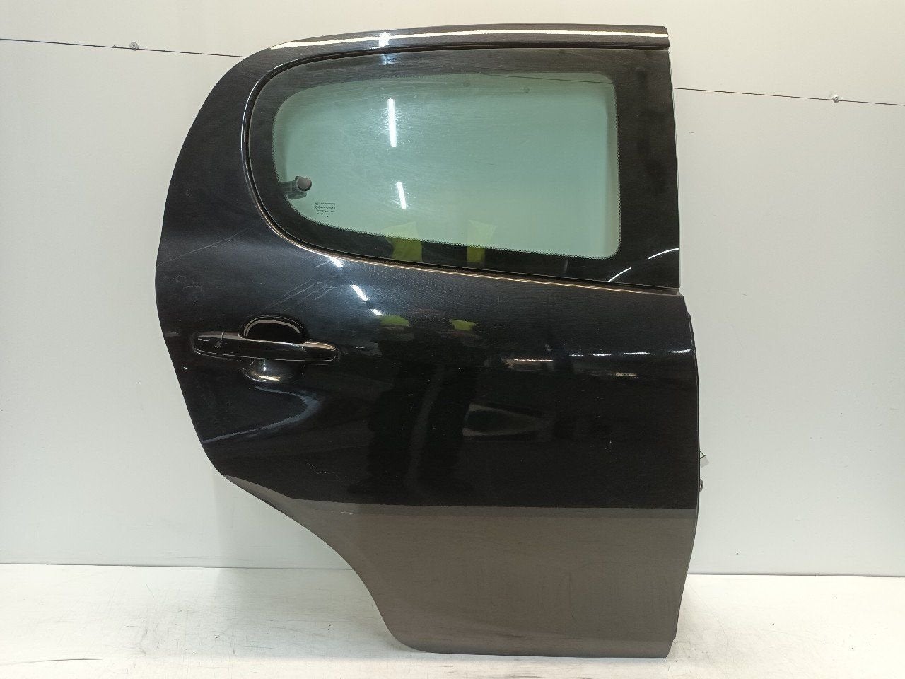 Portier rechts achter Peugeot 108, Auto-onderdelen, Onderdelen@venauto.nl, Van der Ven Autorecycling B.V., Gebruikt, Ettenseweg 76, 4706 PB Roosendaal, The Netherlands