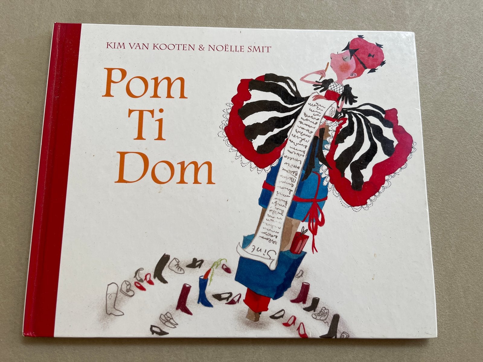 Pom Ti Dom - Kim van Kooten & Noëlle Smit (Zo goed als nieuw, Ophalen of Verzenden, Zo goed als nieuw, Prentenboek