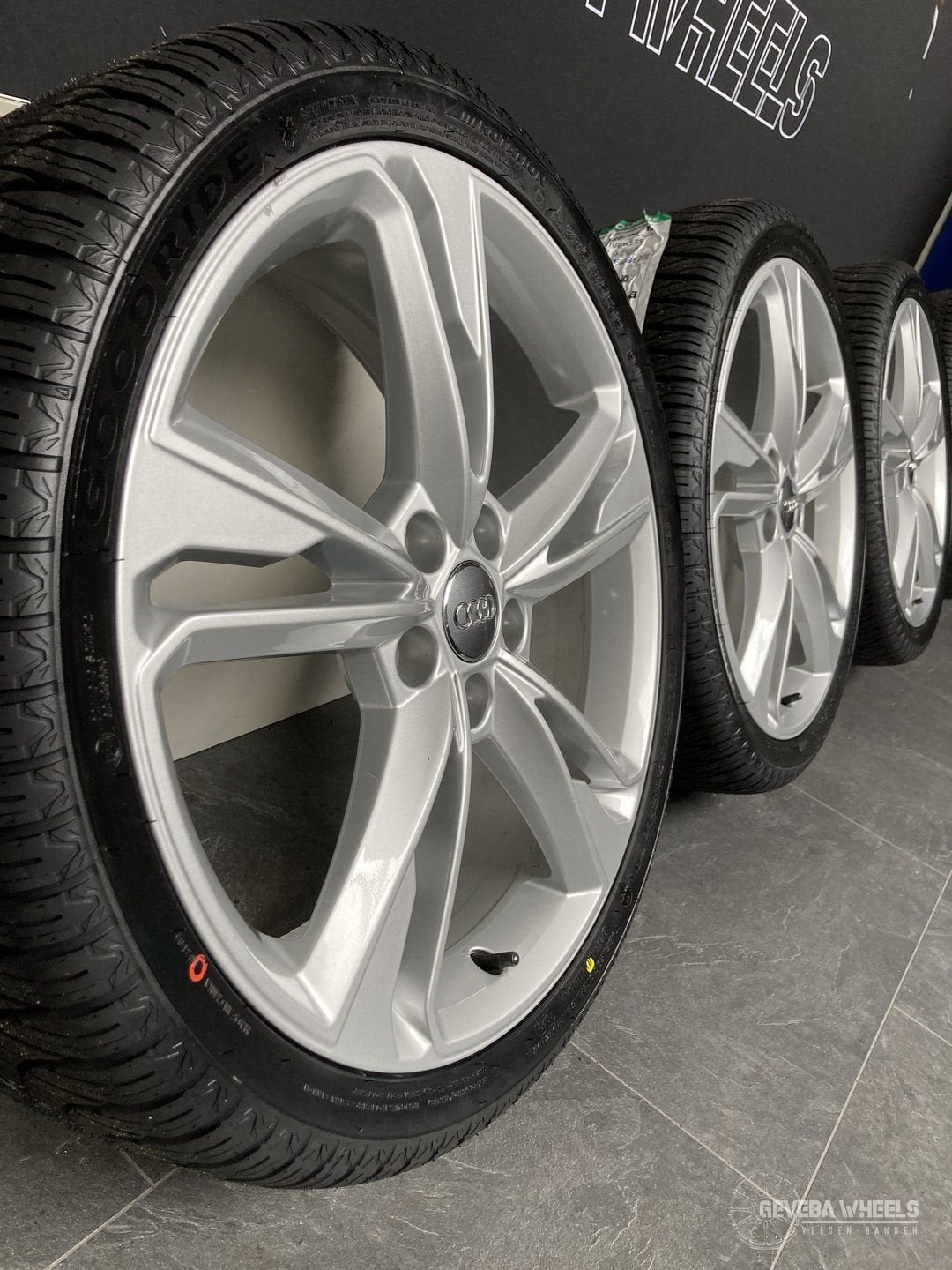 19” originele Audi A3 S3 8P 8V 8Y velgen + allseason banden, Auto-onderdelen, Banden en Velgen, 19 inch, Gebruikt, -, -
