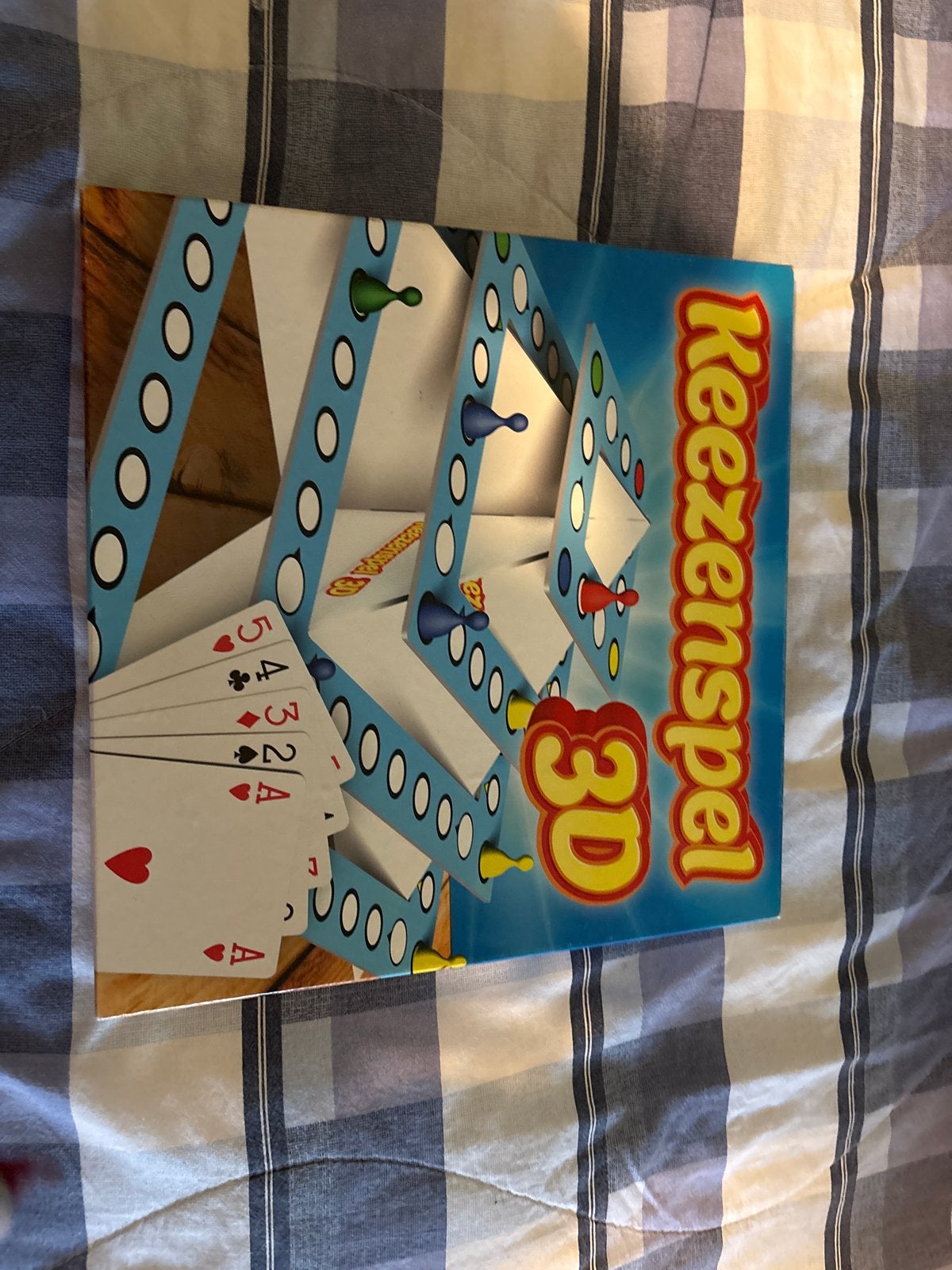Keezenspel 3D - Leuk bordspel voor het hele gezin, Drie of vier spelers, Ophalen of Verzenden, Zo goed als nieuw