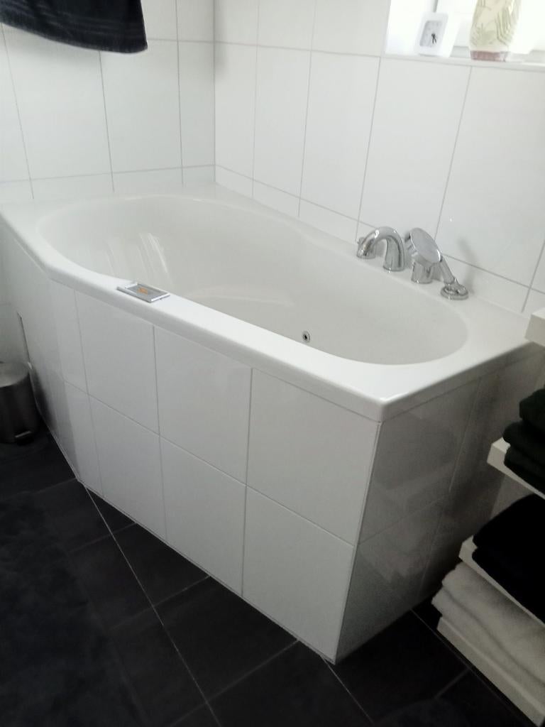 Cleopatra bad met veel bubbels - 160x90x80 cm, Ophalen of Verzenden, Bad