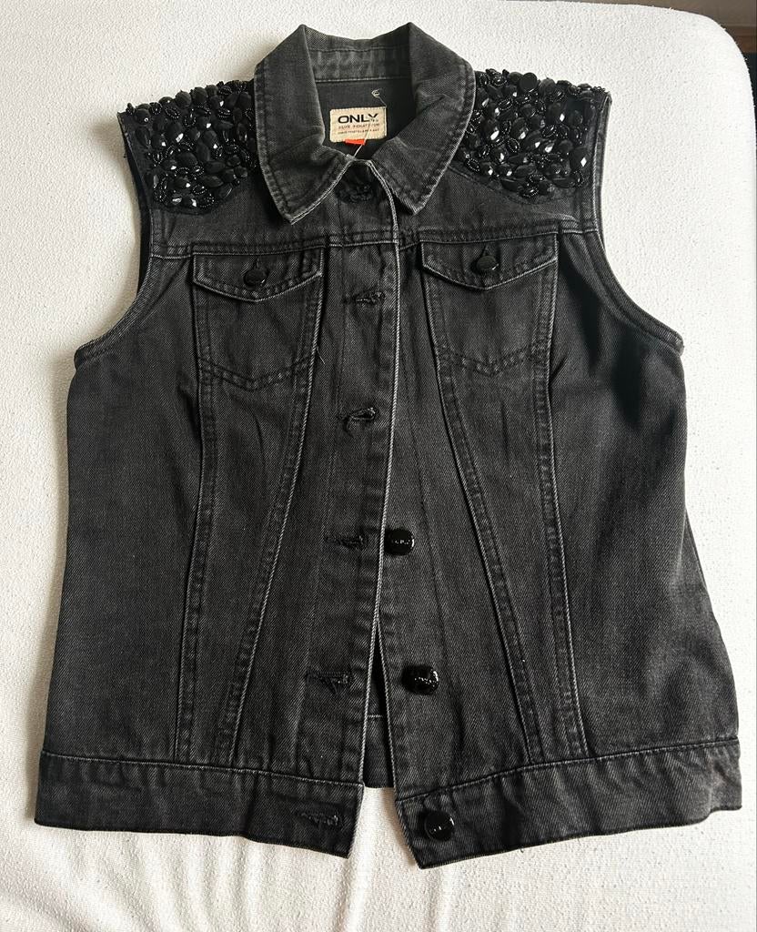 ONLY spijkergilet met kralen - Maat 34, Ophalen of Verzenden, Zo goed als nieuw, Maat 34 (XS) of kleiner, Zwart