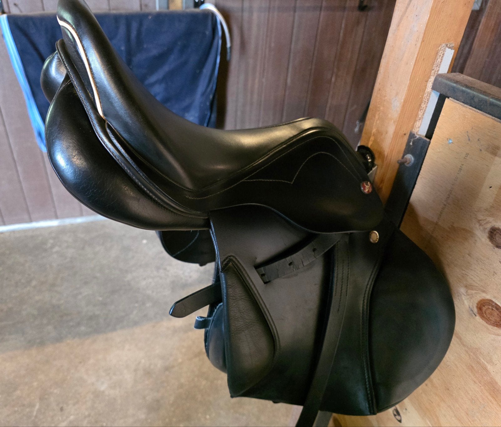 Prestige joy jumper springzadel 16inch boommaat 32, Dieren en Toebehoren, Ophalen, Prestige, Springen, S (16 of 16.5 inch)