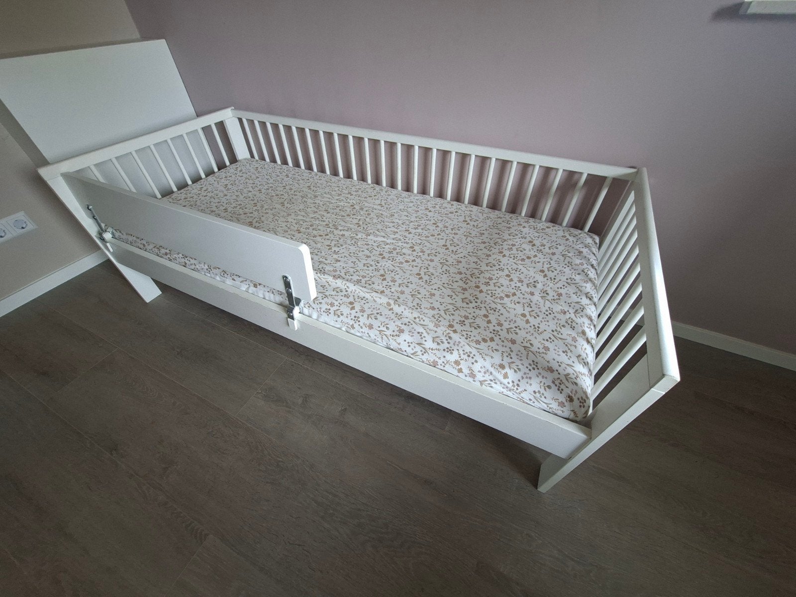 Peuterbed 160x70 met uitvalbeveiliging, Ophalen, Gebruikt, 70 tot 85 cm, Lattenbodem