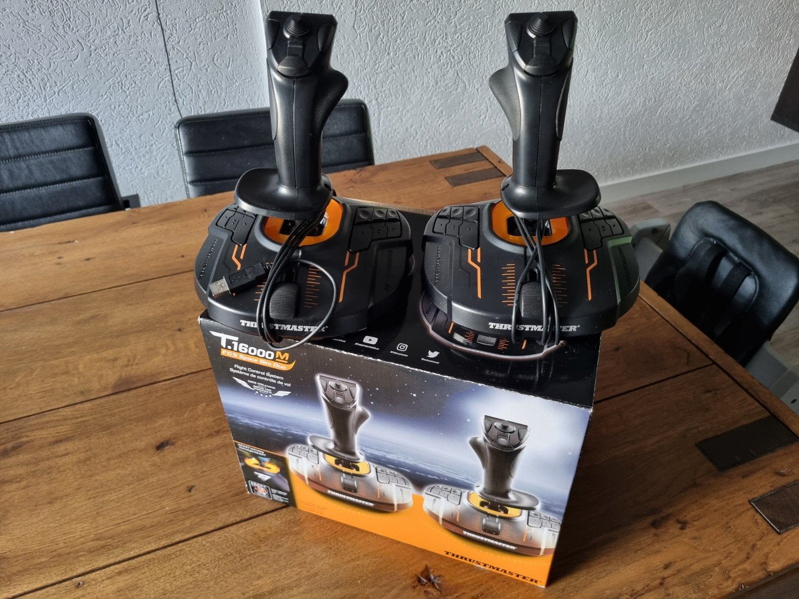 Thrustmaster T. 16000m joystick kit, Ophalen of Verzenden, Zo goed als nieuw, Thrustmaster