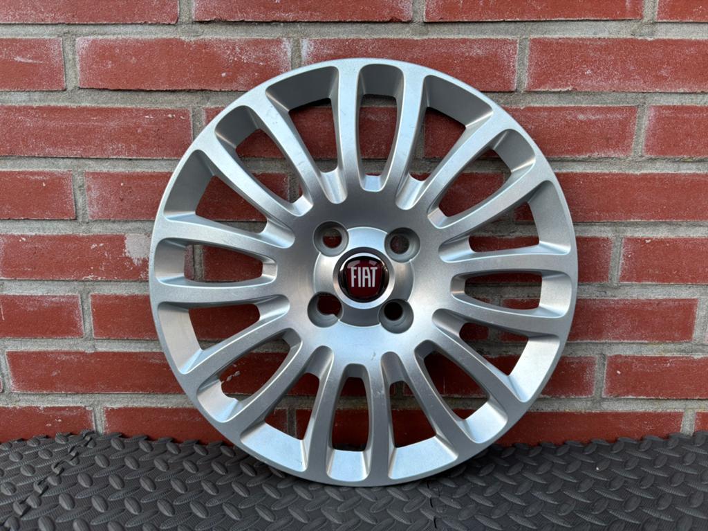 1 originele Fiat Punto wieldop 15 inch, Auto diversen, Wieldoppen, Ophalen of Verzenden, Gebruikt