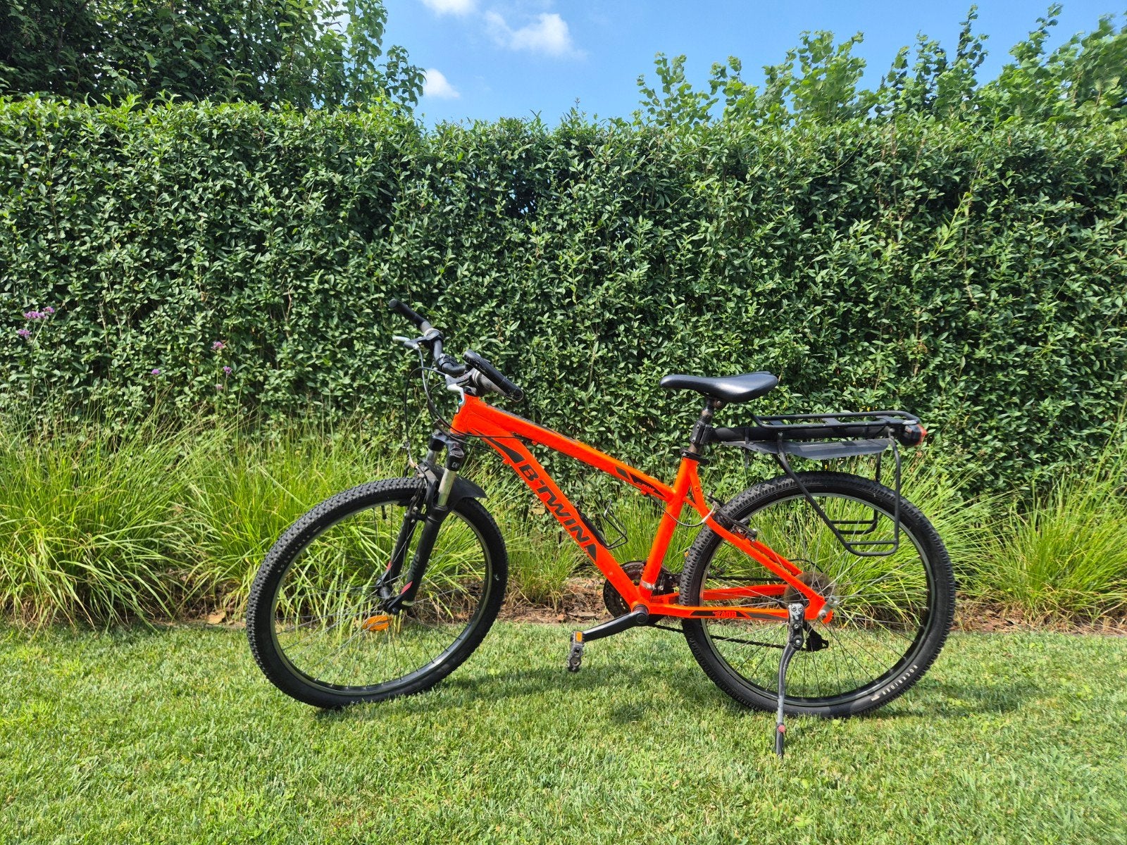 Oranje B'Twin mountainbike met bagagedrager, Fietsen en Brommers, Minder dan 45 cm, Ophalen, Gebruikt, Overige merken